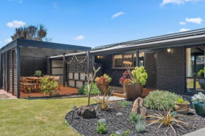 Black Pearl - Aldinga Beach - C21 SouthCoast Holidays